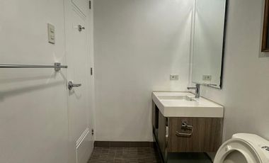 Fully Furnished 2BR in Edades Rockwell | Prime Makati Living