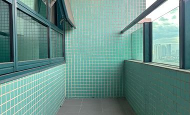 Fully Furnished 2BR in Edades Rockwell | Prime Makati Living