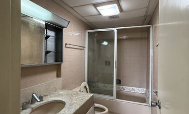 Makati Tuscany One Bedroom Condo Facing Urdaneta Village