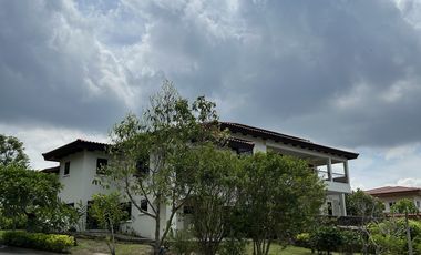 Alta Mira Tagaytay Highlands House & Lot For Sale