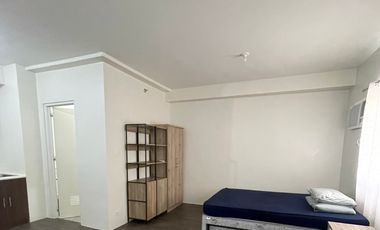 SECOND FLR BIG UNIT FOR RENT AMAIA STEPS NUVALI