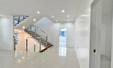 8BR Ayala Alabang Village House 8 bedrooms for Sale