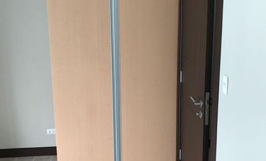 For Lease 1 Bedroom Fully Furnish Unit at Three Central Makati