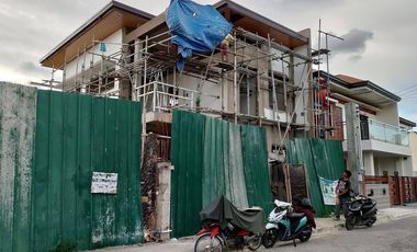 Single-Attached House and Lot for Sale in Corona del Mar, Talisay City Cebu