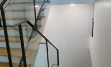 Elegant Townhouse in Paco Manila
