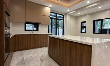 Brand New Contemporary House in Pueblo del Sol Tagaytay