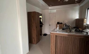 3-Storey House and Lot for sale (GOOD for income Generating) 5BR 3TB-JV2