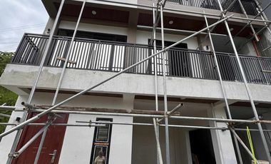 3-Storey House and Lot for sale (GOOD for income Generating) 5BR 3TB-JV2