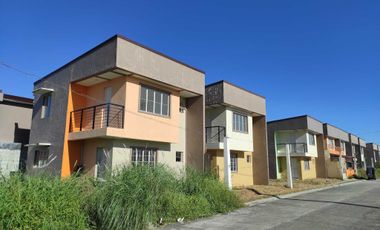 Near Manila, Spacious 3 Bedroom Single Homes for sale in Imus Cavite.
