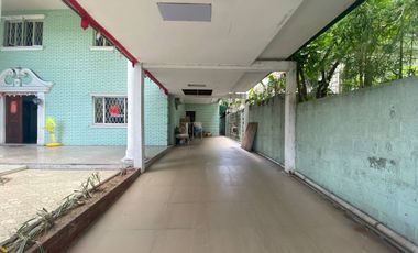 For Sale House and lot in Belair 2