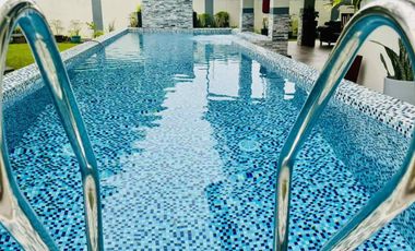 Grand modern fairway property in thriving Manila Southwoods Residential Estate