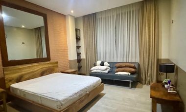 Grand modern fairway property in thriving Manila Southwoods Residential Estate