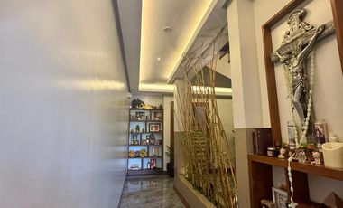 Grand modern fairway property in thriving Manila Southwoods Residential Estate
