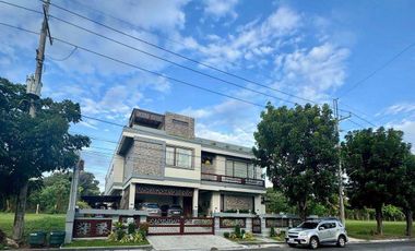 Grand modern fairway property in thriving Manila Southwoods Residential Estate