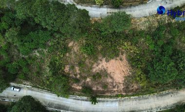 Two prime 225 sqm lot located in Golf Residences II at Camaya Station 1