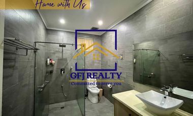 8-Bedroom House with Swimming Pool for Rent in Angeles City, Pampanga