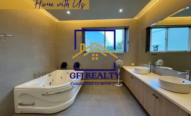 8-Bedroom House with Swimming Pool for Rent in Angeles City, Pampanga