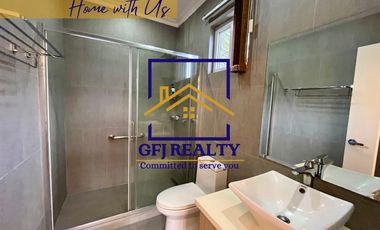 8-Bedroom House with Swimming Pool for Rent in Angeles City, Pampanga