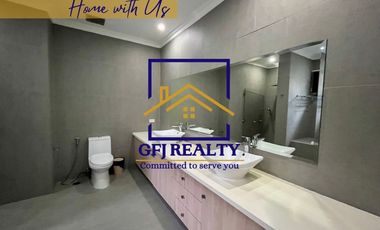 8-Bedroom House with Swimming Pool for Rent in Angeles City, Pampanga