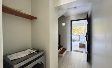 Bakakeng Pre-owned 3 Storey Townhouse w/ Breathtaking View of Baguio City-JV2