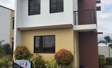 3 Bedrooms House and Lot in Imus CAvite