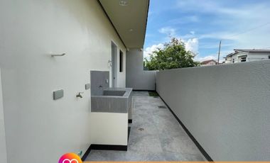 For Sale: 4 Bedrooms House and Lot in Imus Cavite