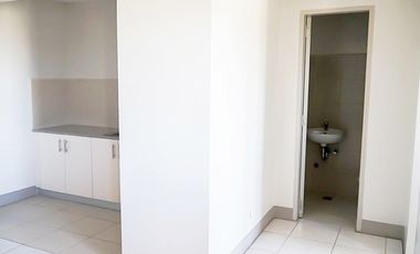 1 Bedroom Condo Unit for Sale in Diliman, Quezon City at Suntrust Capitol Plaza