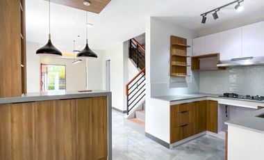 Kiana 150 | Corner Unit House and Lot with Two-Vehicle Carport