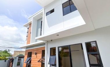 Kiana 150 | Corner Unit House and Lot with Two-Vehicle Carport