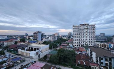 Newly Renovated Cozy 1-Bedroom Condo in Angeles City – Minutes from Clark.