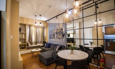 RUSH SALE! Fully Furnished 1-Bedroom Corner Unit with Parking & Balcony