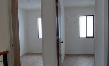 RFO Townhouse Kate Residences Unit 8D - Cainta flood-free fast-growing community