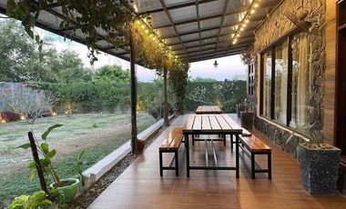 FULLY FURNISHED LARGE AND LUXURIOUS HOUSE AND LOT FOR SALE