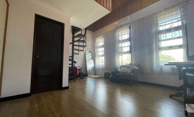 FULLY FURNISHED LARGE AND LUXURIOUS HOUSE AND LOT FOR SALE