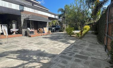 FULLY FURNISHED LARGE AND LUXURIOUS HOUSE AND LOT FOR SALE