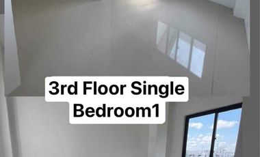 3 STOREY TOWNHOUSE NEAR SM AND ROBINSON DASMARINAS