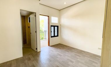 Elegantly Design Modern TownHouse For Sale in Town and Country Bacoor Cavite