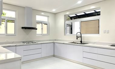 4 Bedroom House for Sale at BF Homes Paranaque City