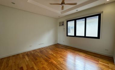 Modern High Ceiling House For Sale in Alabang Hills Village