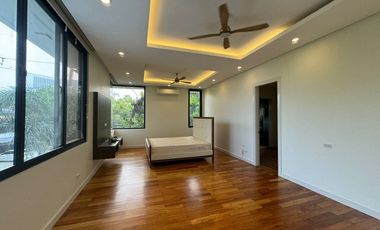 Modern High Ceiling House For Sale in Alabang Hills Village