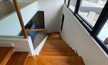 Modern High Ceiling House For Sale in Alabang Hills Village