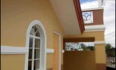 4 Bedrooms with 2 Toilet and Bath House And Lot in Dasmarinas Cavite