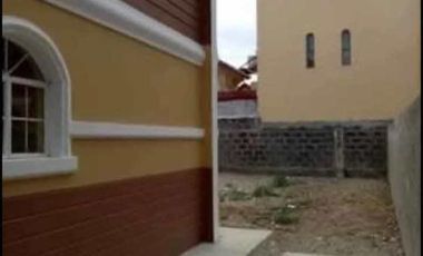 4 Bedrooms with 2 Toilet and Bath House And Lot in Dasmarinas Cavite