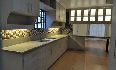 4 Br house at Filinvest East Flood free