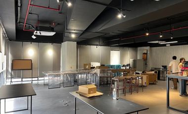 150 sqm Office Space for Lease in BGC Ready to Move in