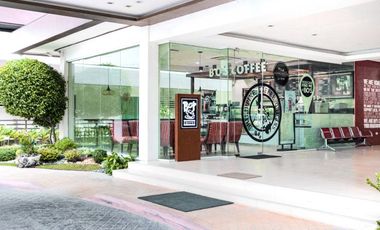 1 Bedroom Accessible to Ayala and SM at Bamboo Bay Community