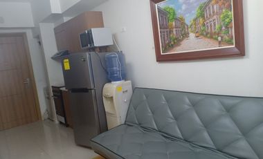 For rent 8 Adriatico Condominium, Ermita Manila, near Schools( UP), Malls (Robinsons), Court of Appeal, US Embassy