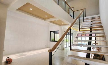 5 Bedrooms Brand new House and Lot For Sale with pool in Banilad, Cebu City