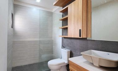 5 Bedrooms Brand new House and Lot For Sale with pool in Banilad, Cebu City
