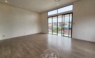 5 Bedrooms Brand new House and Lot For Sale with pool in Banilad, Cebu City